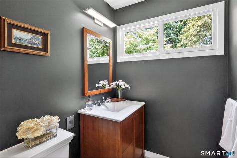 17 Climax Road Simsbury CT 06070
