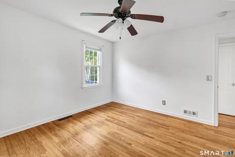 21 Aimes Drive West Haven CT 06516