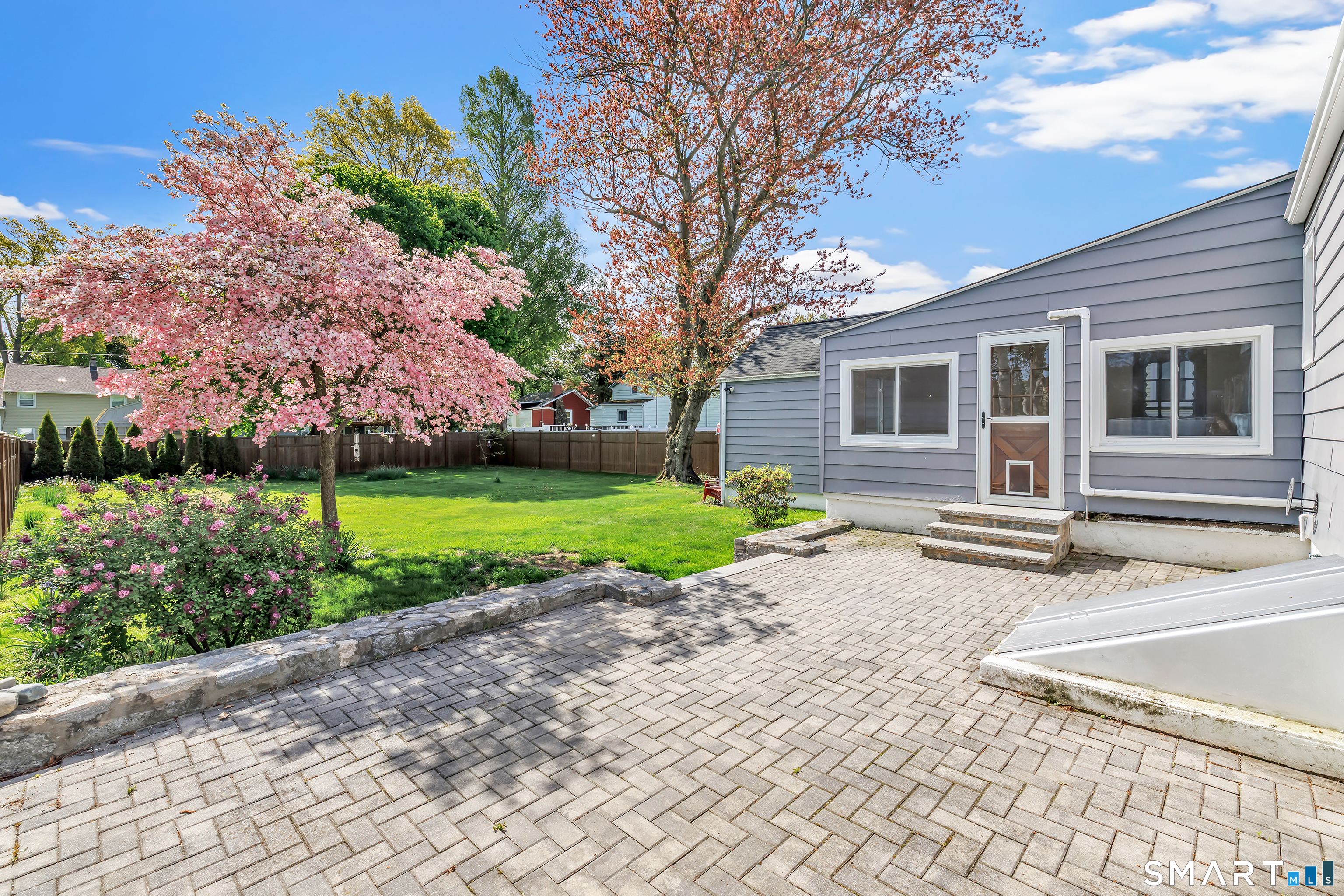 21 Aimes Drive West Haven CT 06516