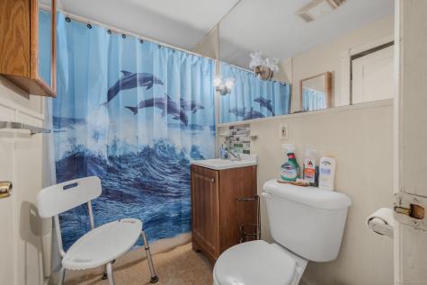 19 Dart Street New London CT 06320