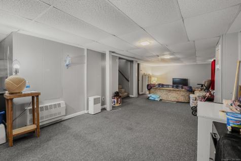 19 Dart Street New London CT 06320