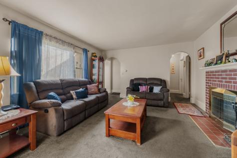 19 Dart Street New London CT 06320