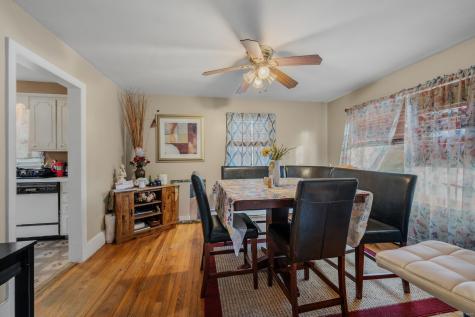 19 Dart Street New London CT 06320