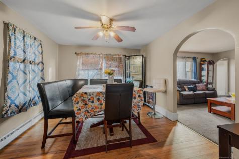 19 Dart Street New London CT 06320