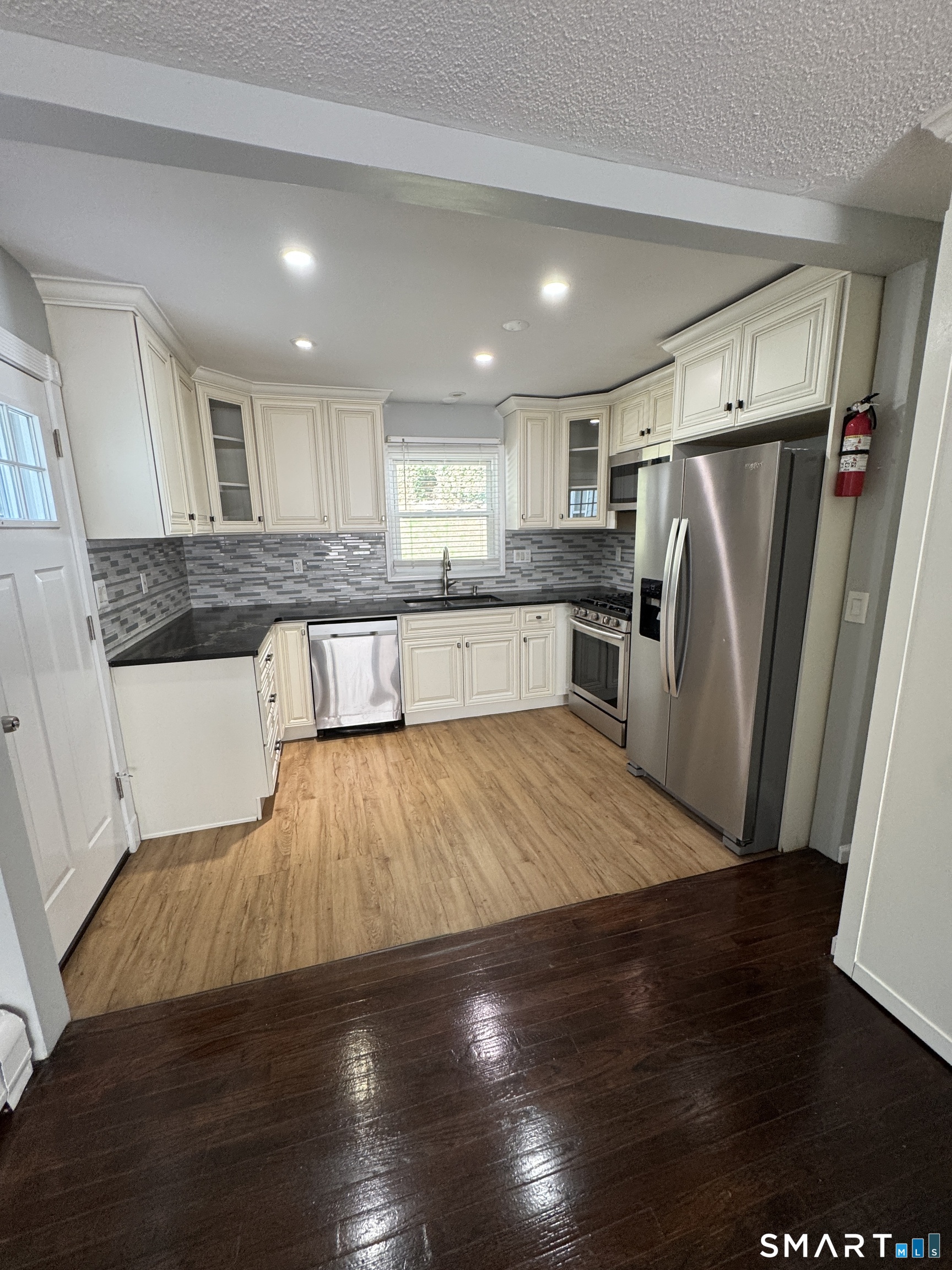 390 Platt Street Bridgeport CT 06606