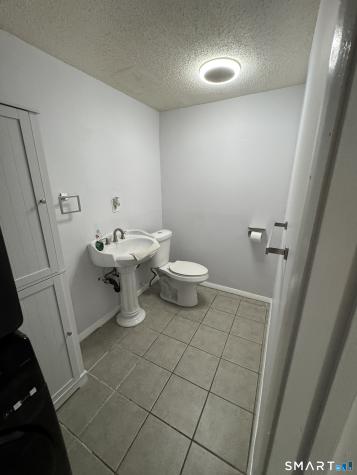 390 Platt Street Bridgeport CT 06606
