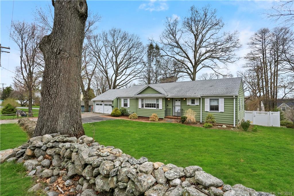 1462 North Benson Road Fairfield CT 06824
