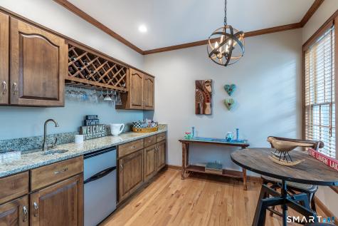 32 Sail Harbour Drive New Fairfield CT 06812