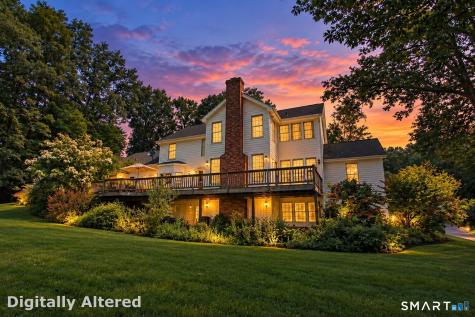 32 Sail Harbour Drive New Fairfield CT 06812