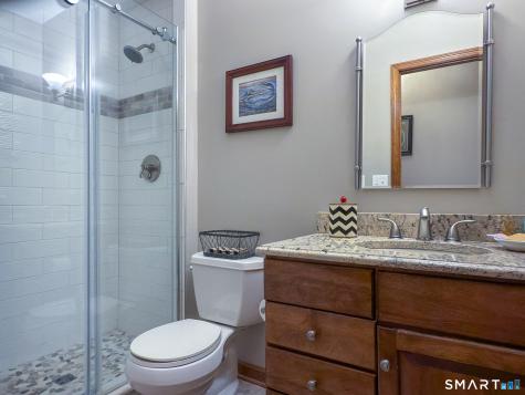 32 Sail Harbour Drive New Fairfield CT 06812