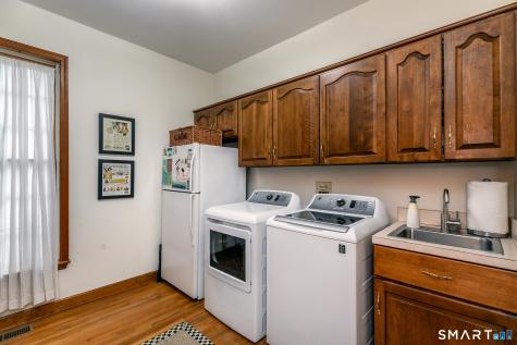 32 Sail Harbour Drive New Fairfield CT 06812