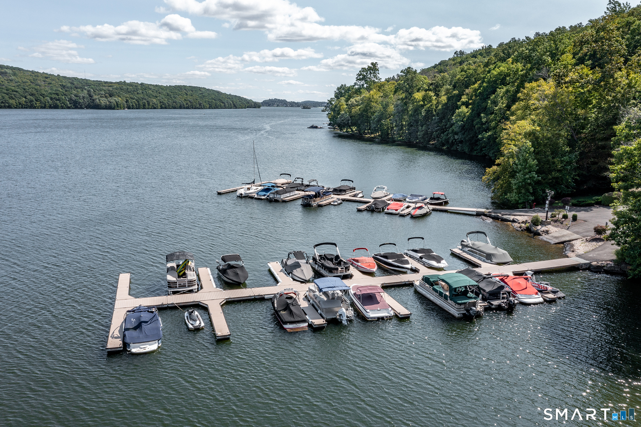 32 Sail Harbour Drive New Fairfield CT 06812
