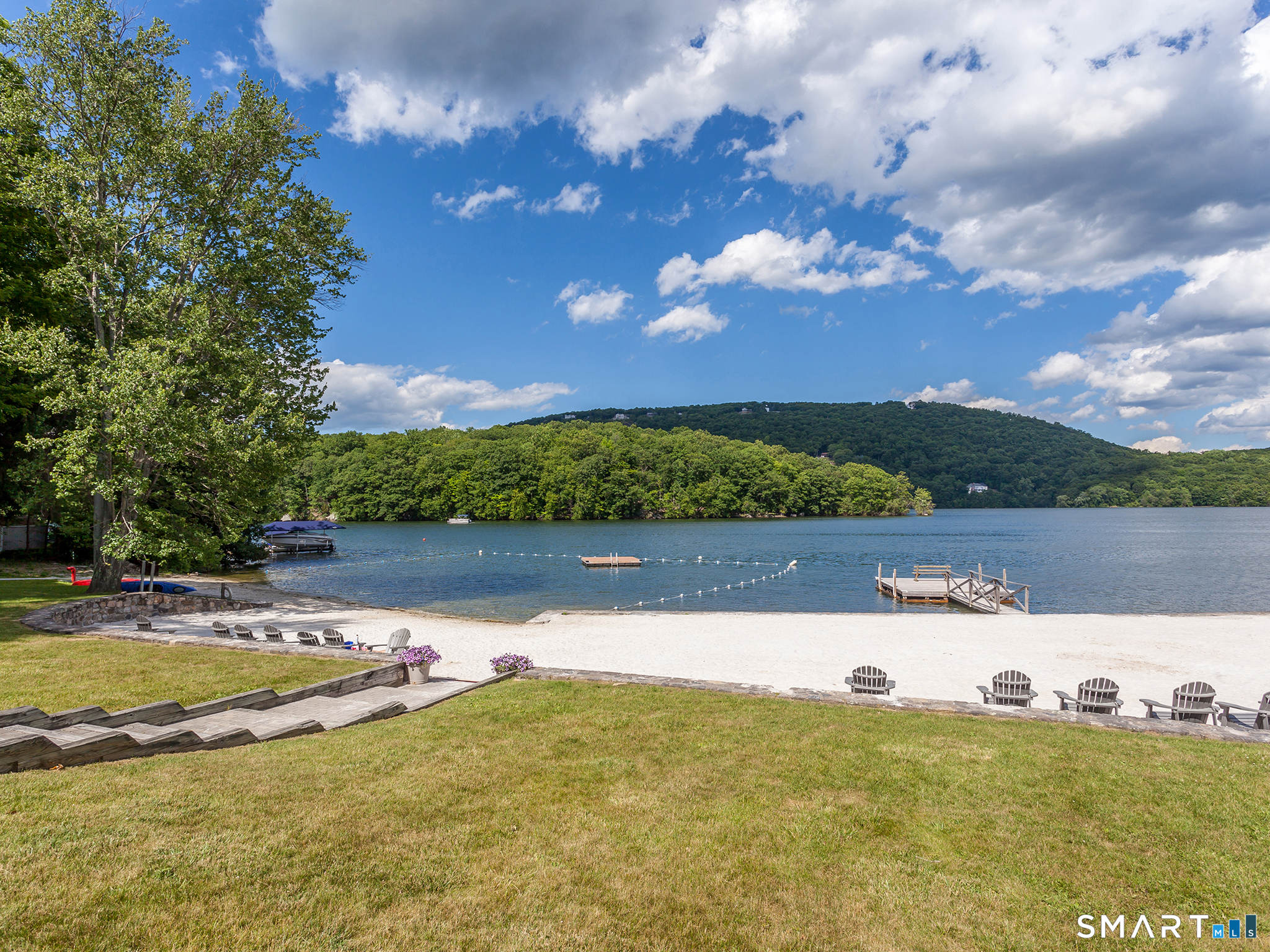 32 Sail Harbour Drive New Fairfield CT 06812