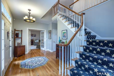 32 Sail Harbour Drive New Fairfield CT 06812