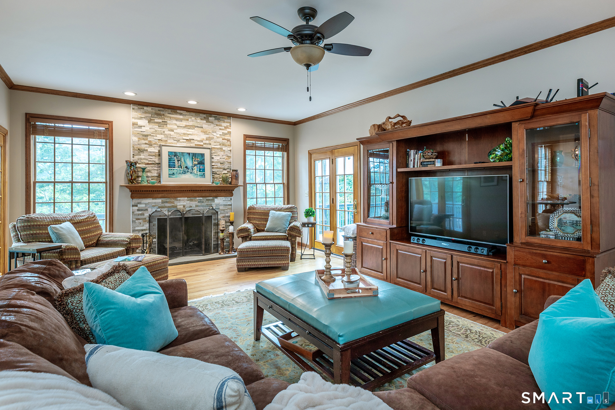 32 Sail Harbour Drive New Fairfield CT 06812