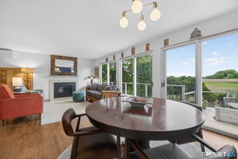 11 Cambridge East Court Old Saybrook CT 06475