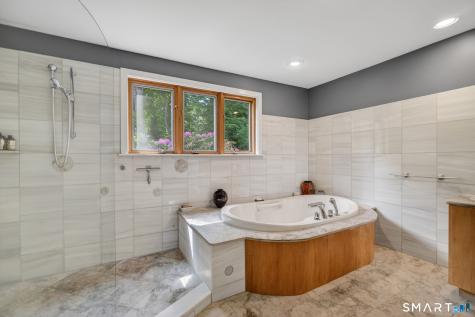 11 Cambridge East Court Old Saybrook CT 06475