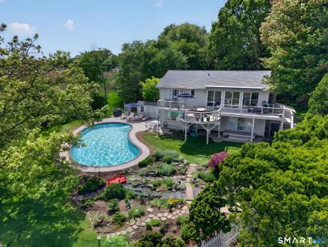 11 Cambridge East Court Old Saybrook CT 06475