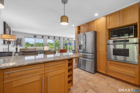 11 Cambridge East Court Old Saybrook CT 06475