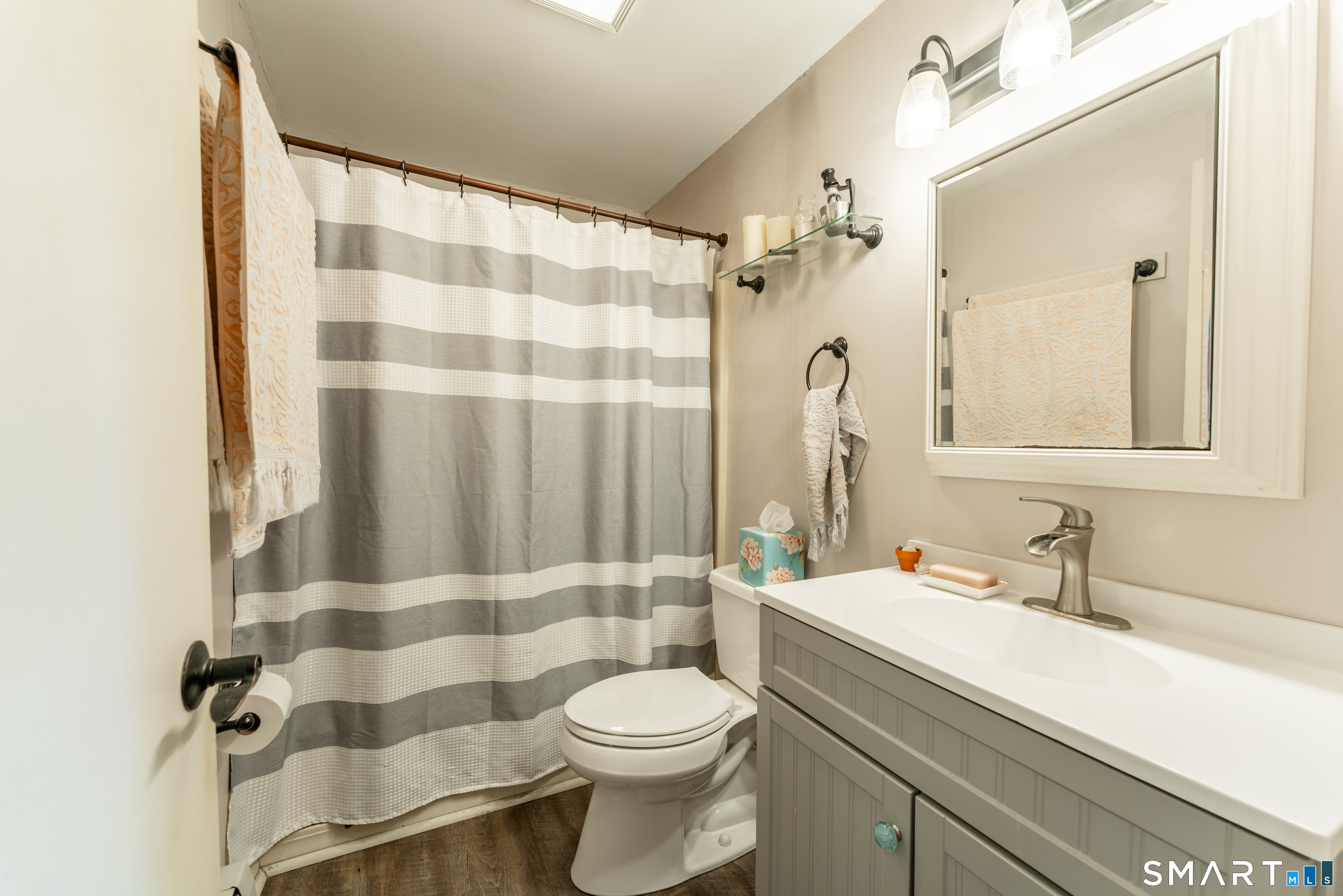 107 Dart Hill Road South Windsor CT 06074