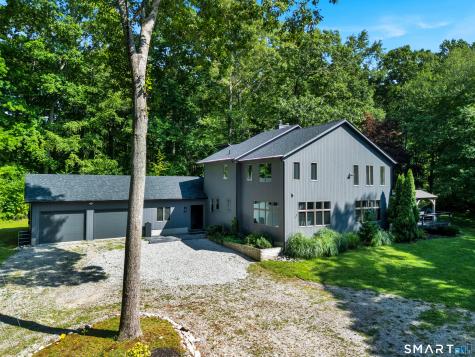 23 Carriage Drive Stonington CT 06378