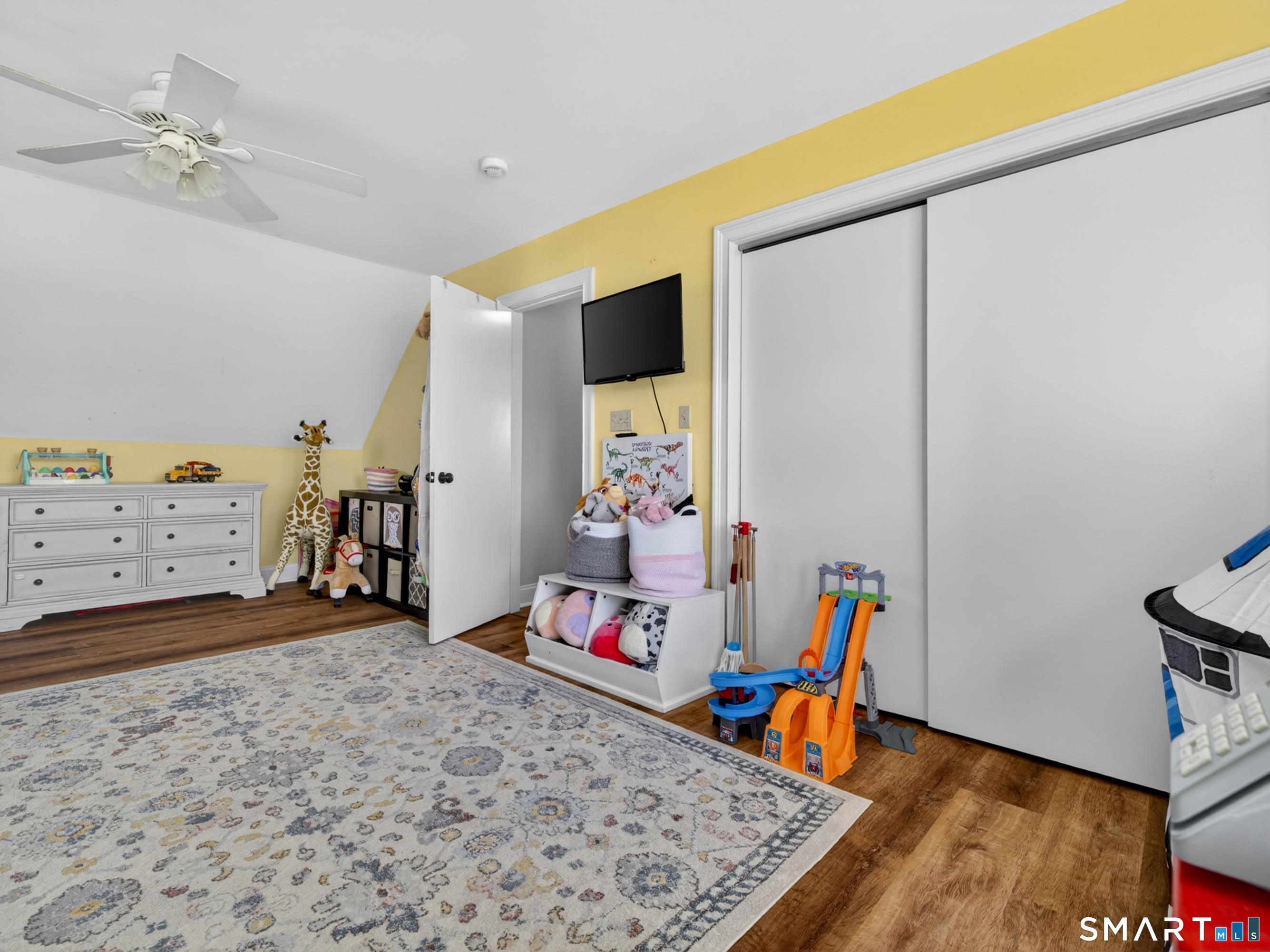 68 Hillcrest Road East Lyme CT 06357