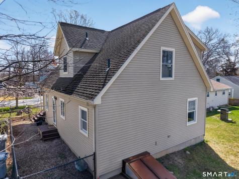 68 Hillcrest Road East Lyme CT 06357