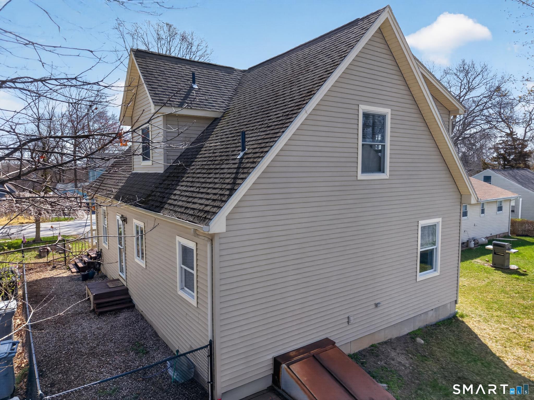 68 Hillcrest Road East Lyme CT 06357