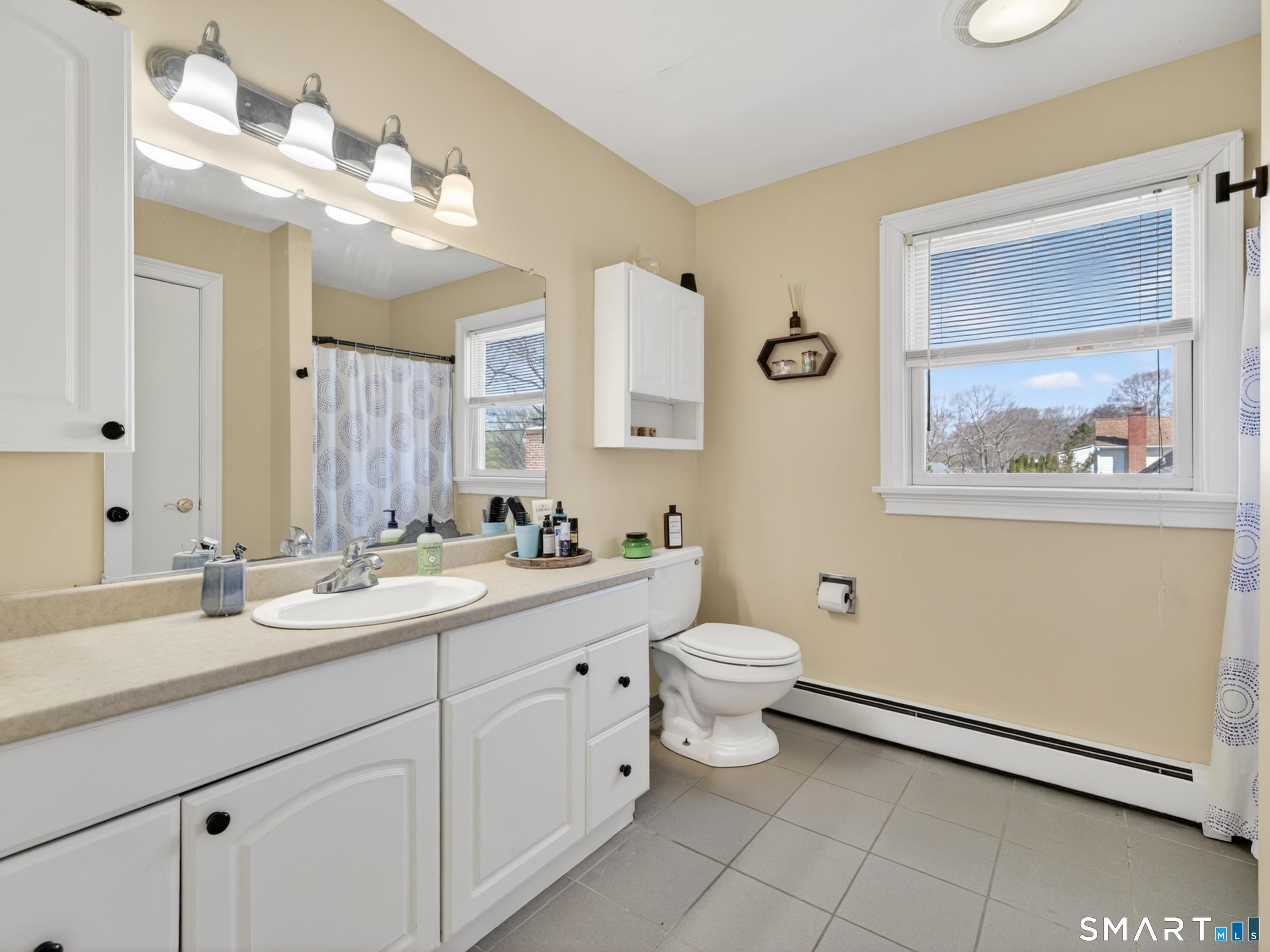 68 Hillcrest Road East Lyme CT 06357