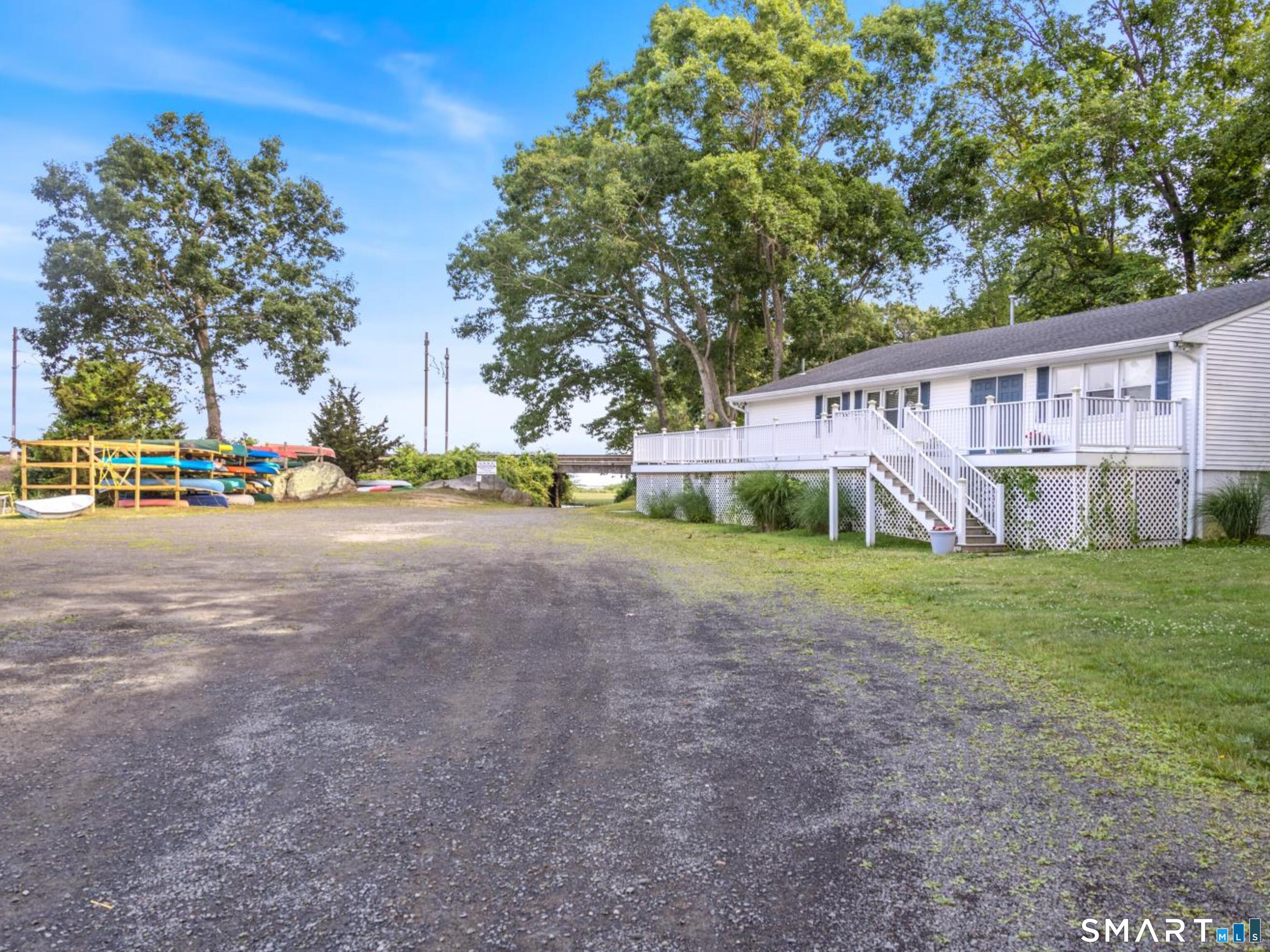 68 Hillcrest Road East Lyme CT 06357