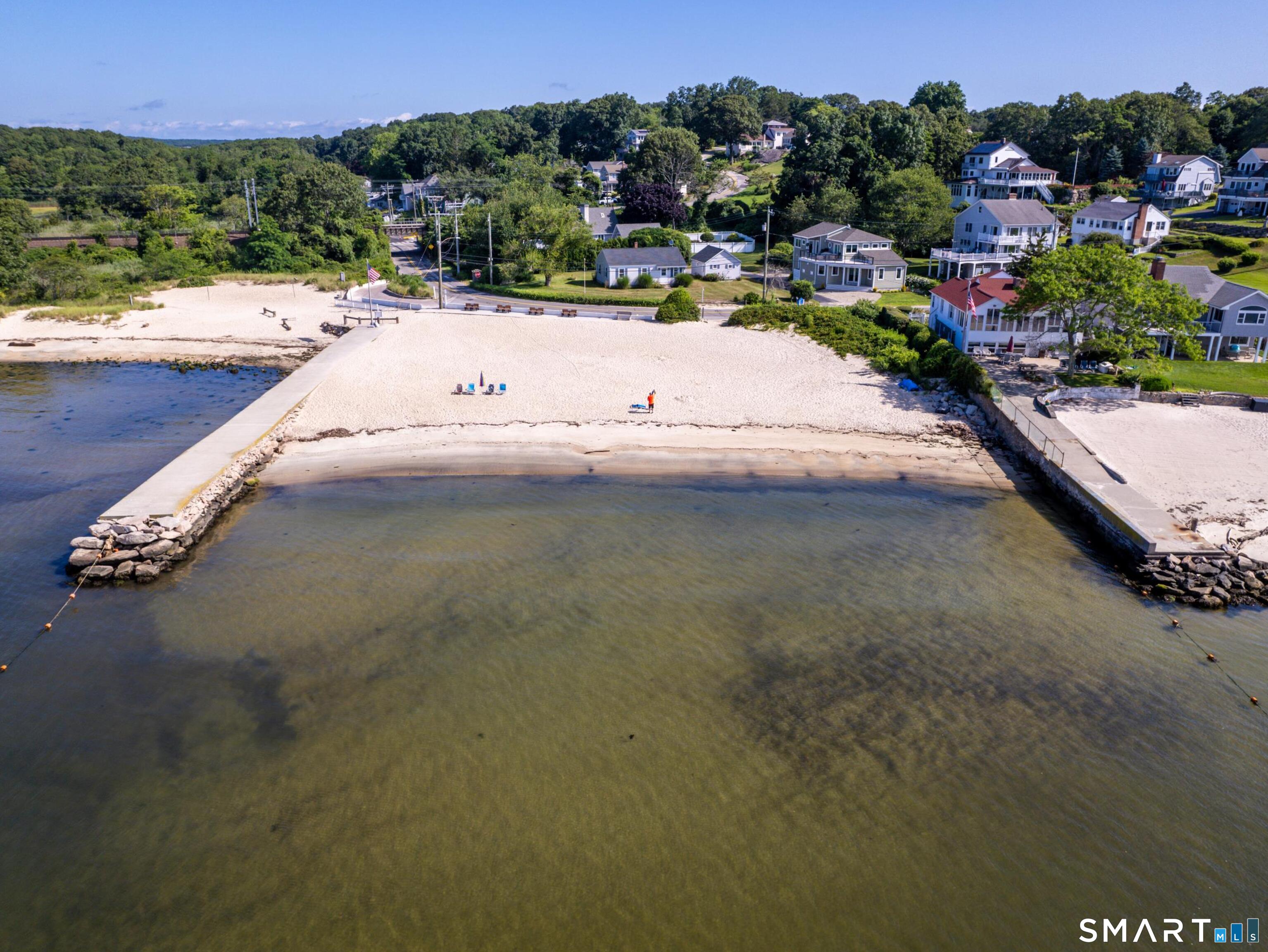 68 Hillcrest Road East Lyme CT 06357