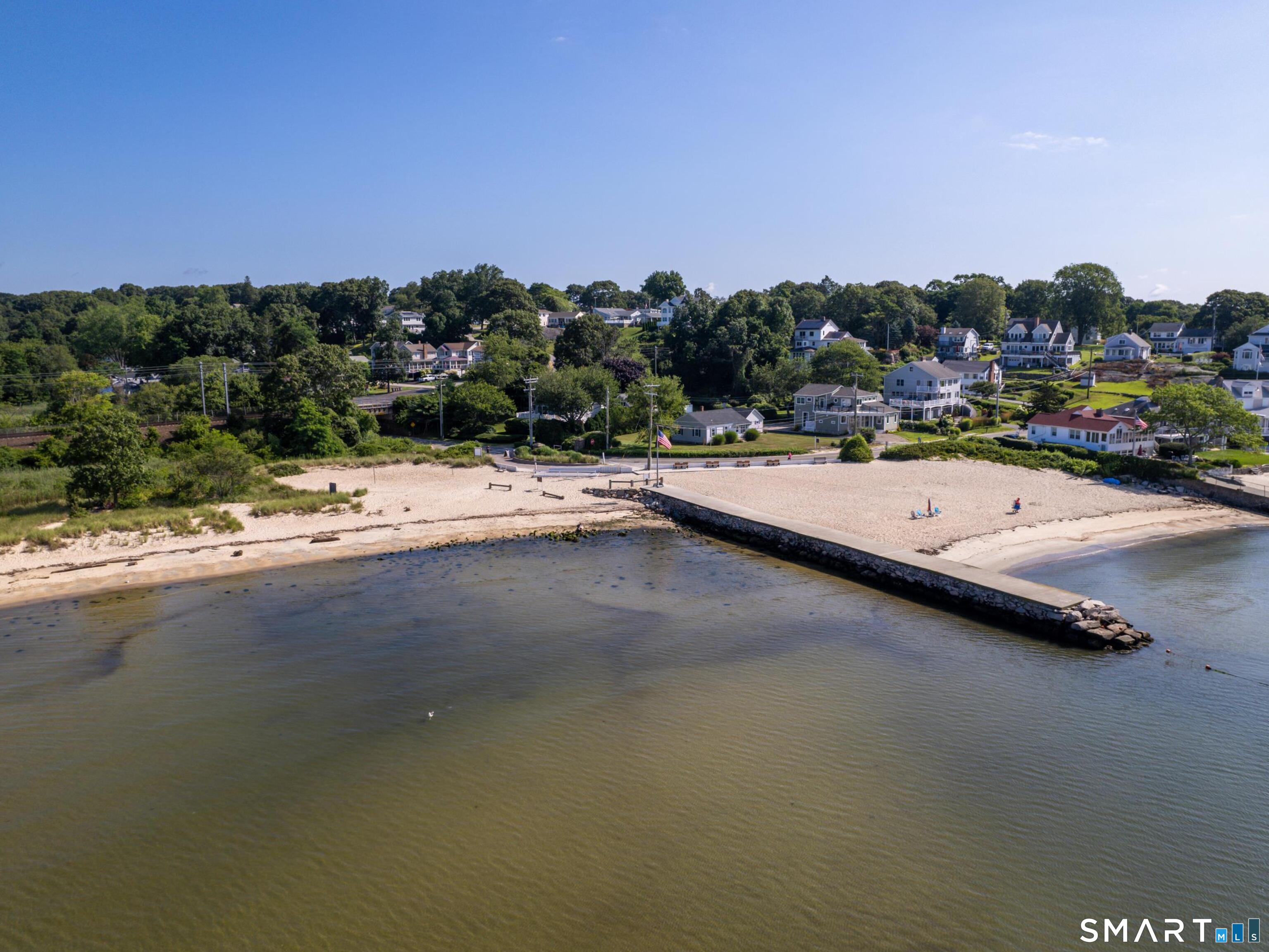 68 Hillcrest Road East Lyme CT 06357