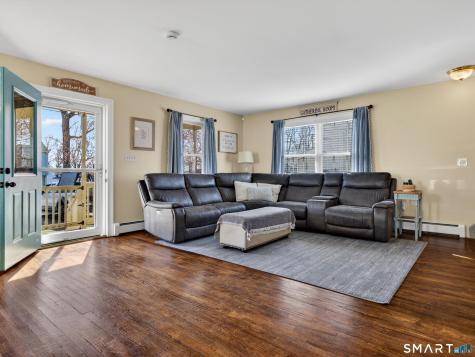 68 Hillcrest Road East Lyme CT 06357