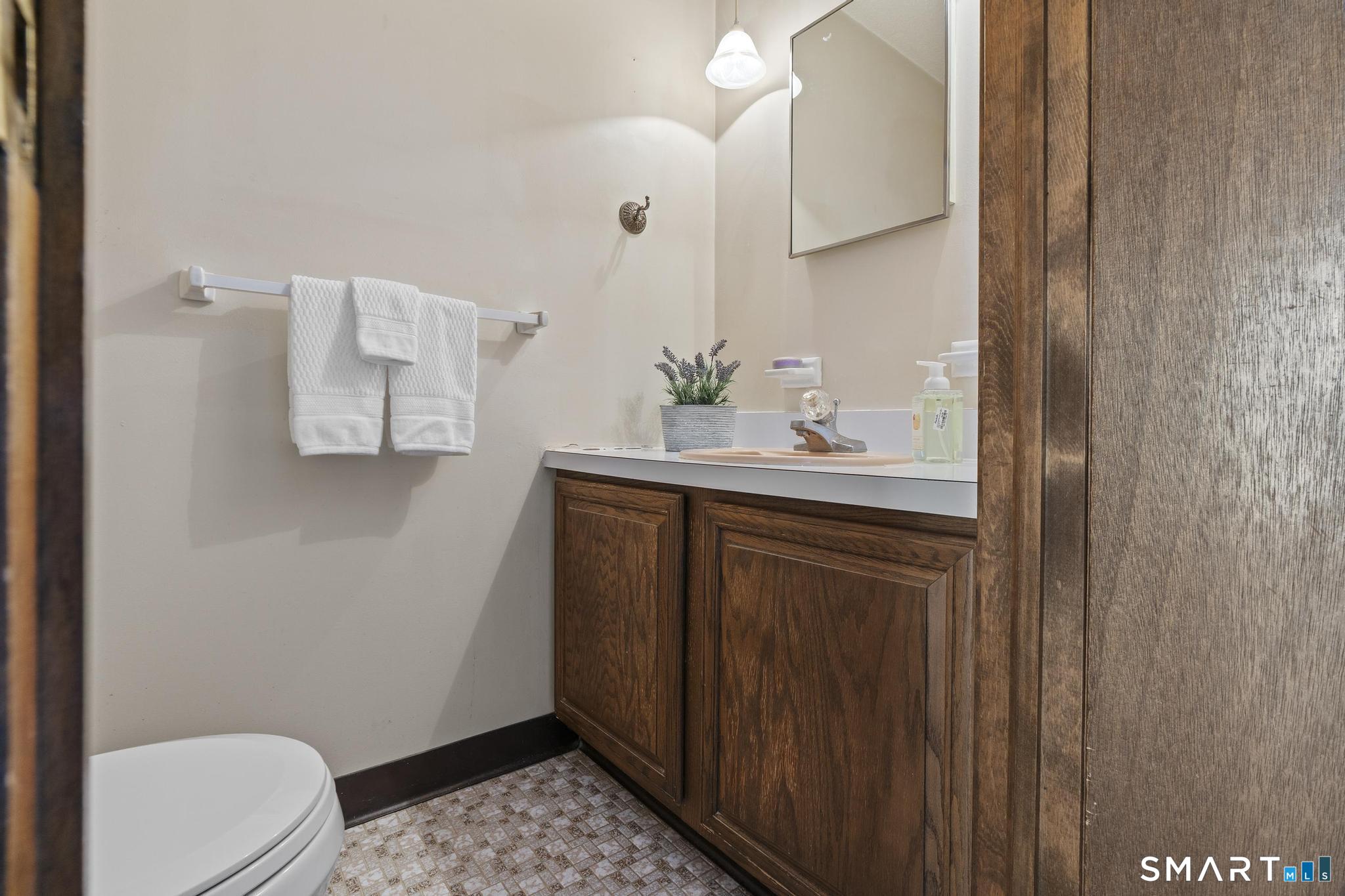 4066 Mountain Road Suffield CT 06093