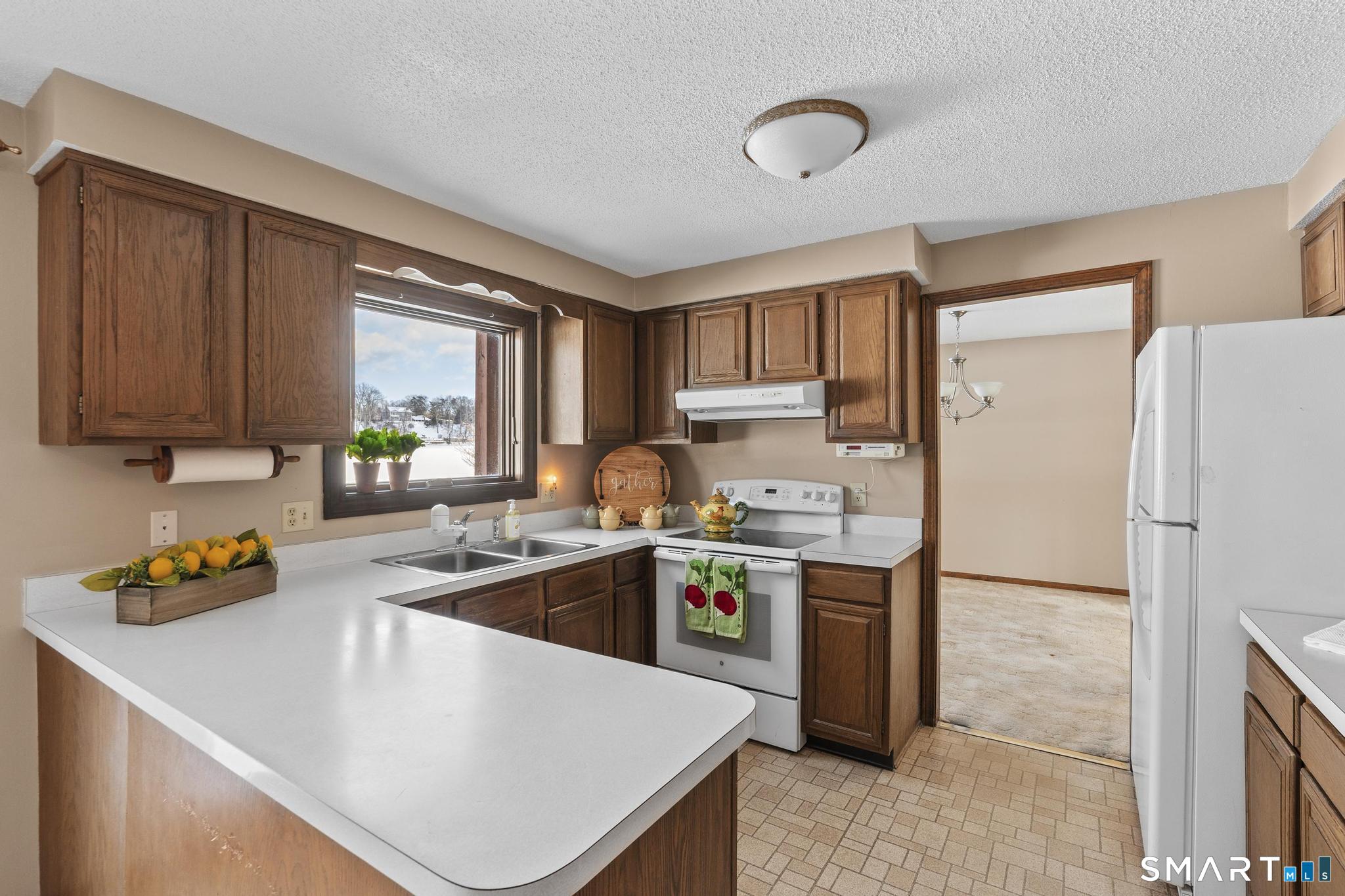 4066 Mountain Road Suffield CT 06093