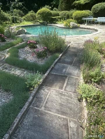 90 Sage Road Woodbury CT 06798