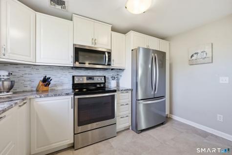 972 Ridgewood Road Middletown CT 06457