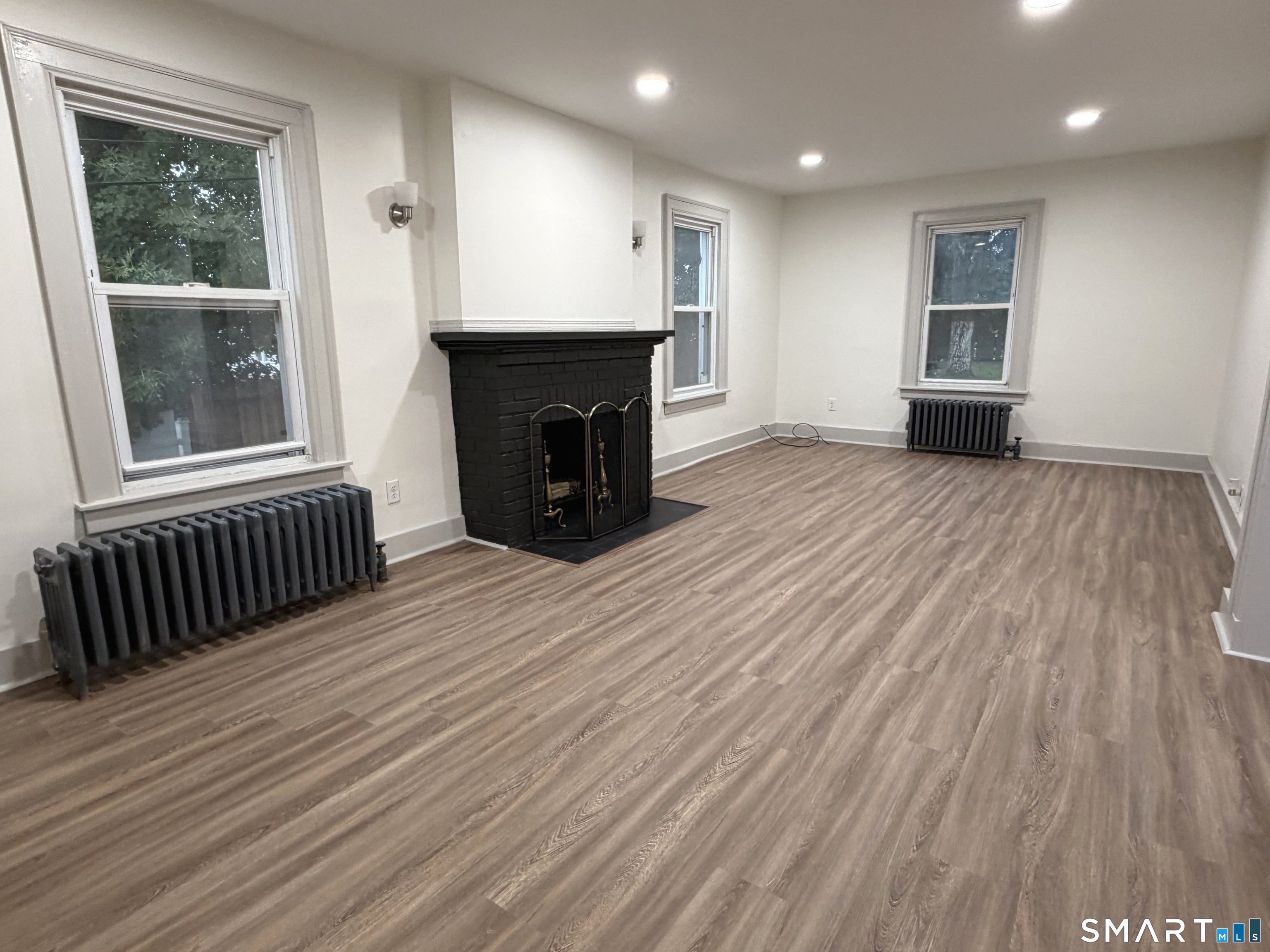 15 Barber Street Windsor CT 06095