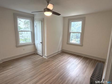 15 Barber Street Windsor CT 06095