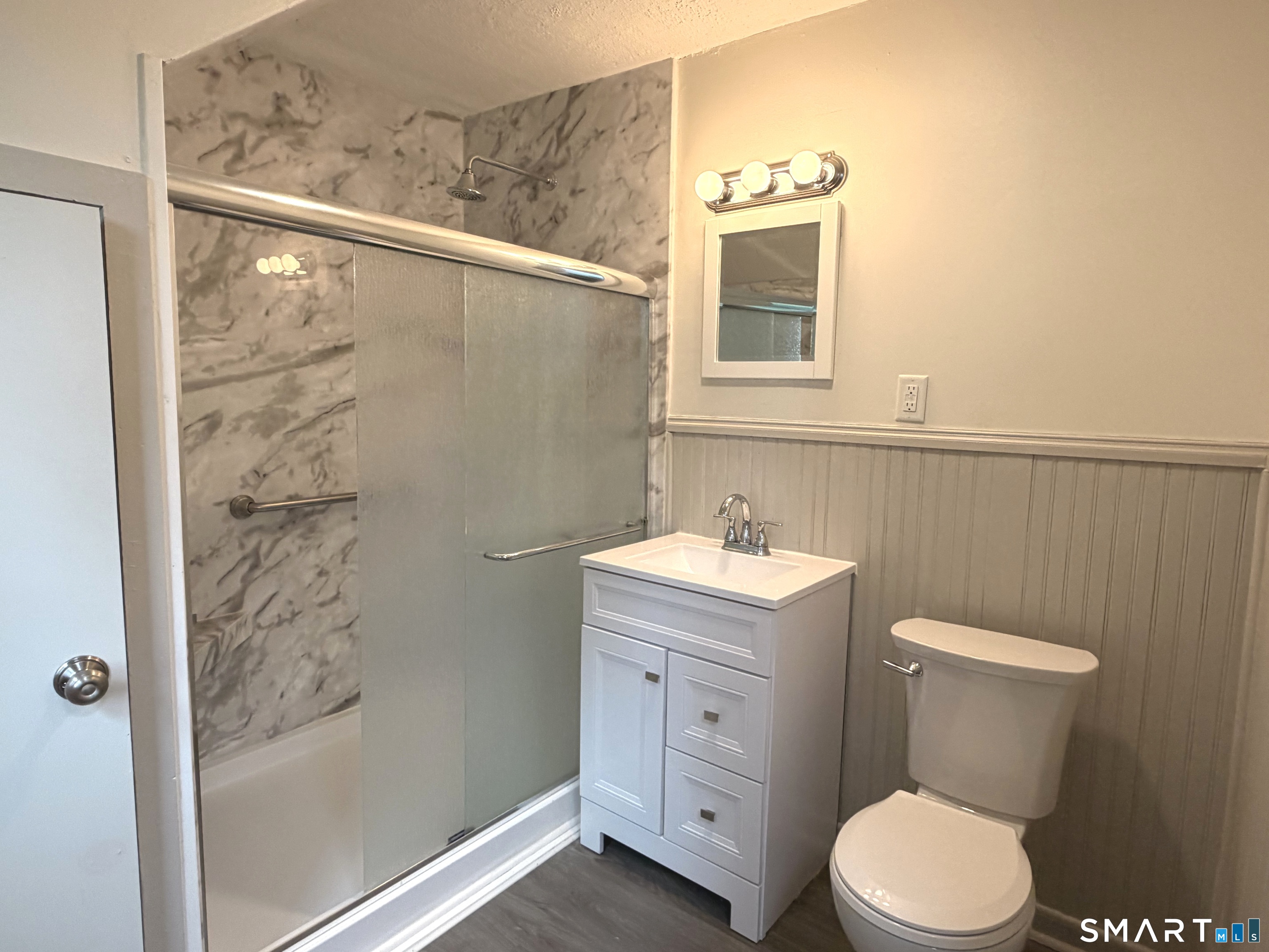 15 Barber Street Windsor CT 06095