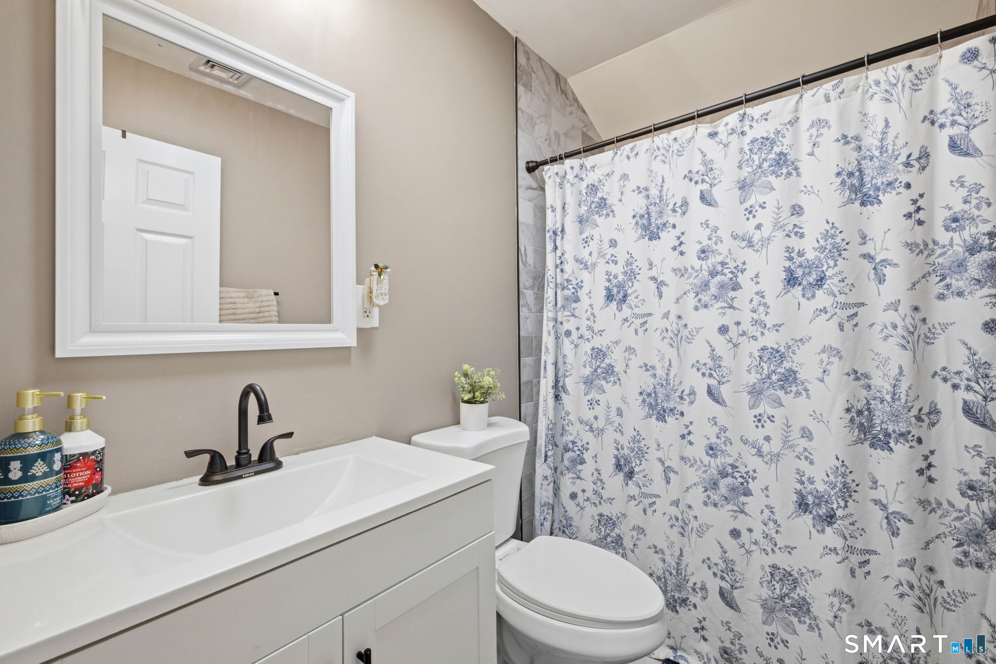 518 Spring Street Naugatuck CT 06770