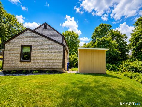 113 Meeting House Lane Ledyard CT 06339