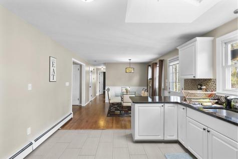 69 Dartmouth Drive East Hartford CT 06108