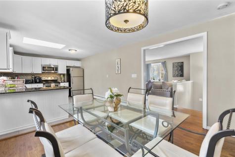 69 Dartmouth Drive East Hartford CT 06108