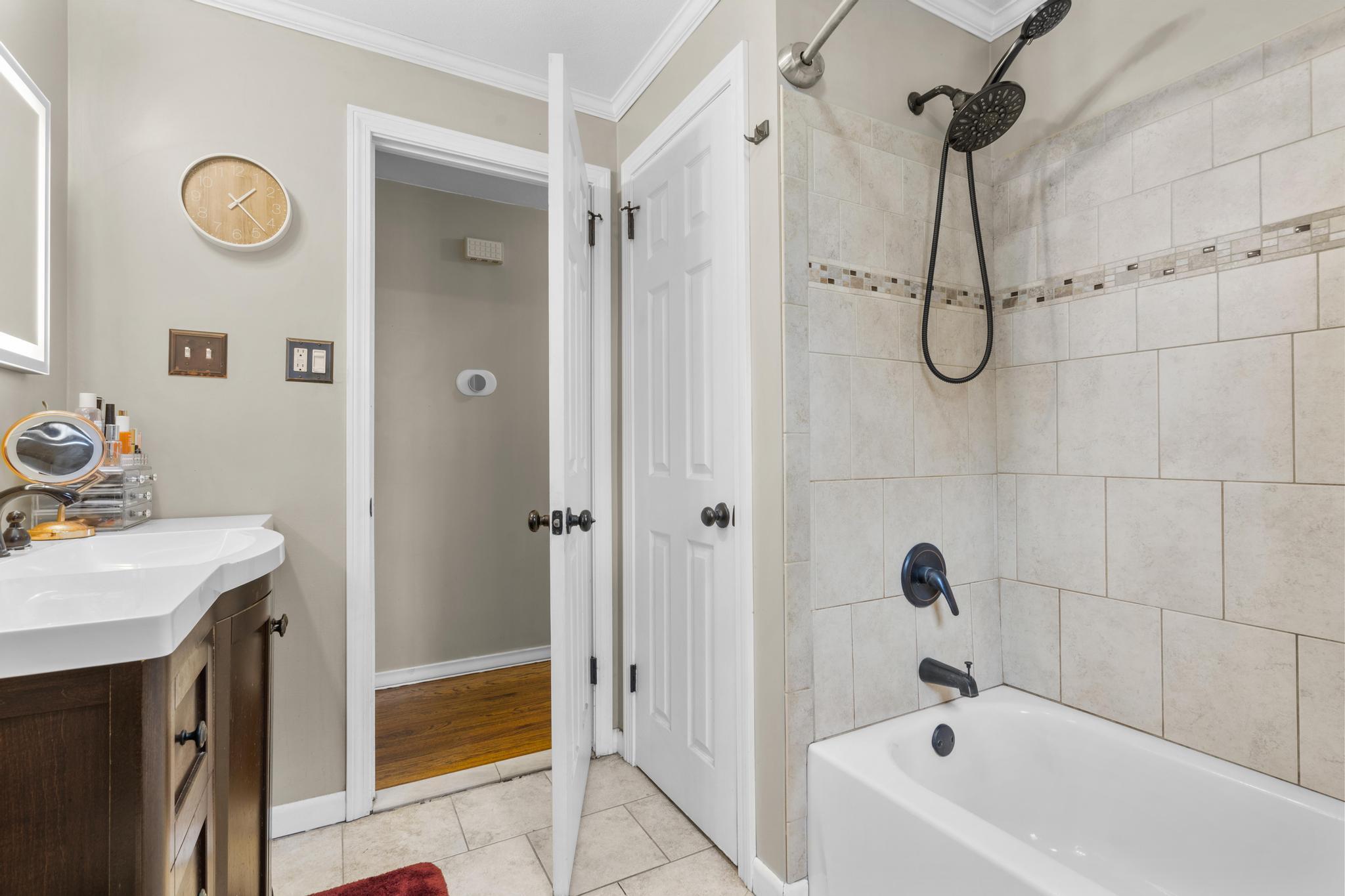 69 Dartmouth Drive East Hartford CT 06108