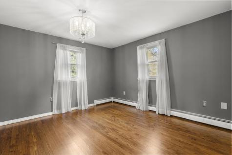 69 Dartmouth Drive East Hartford CT 06108