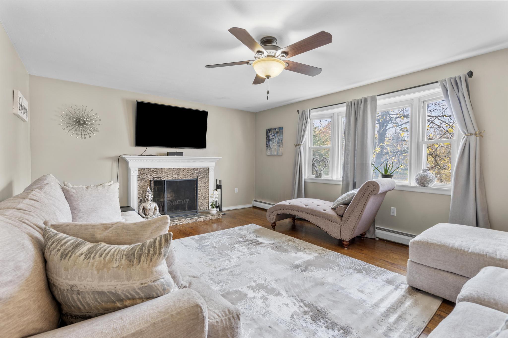 69 Dartmouth Drive East Hartford CT 06108