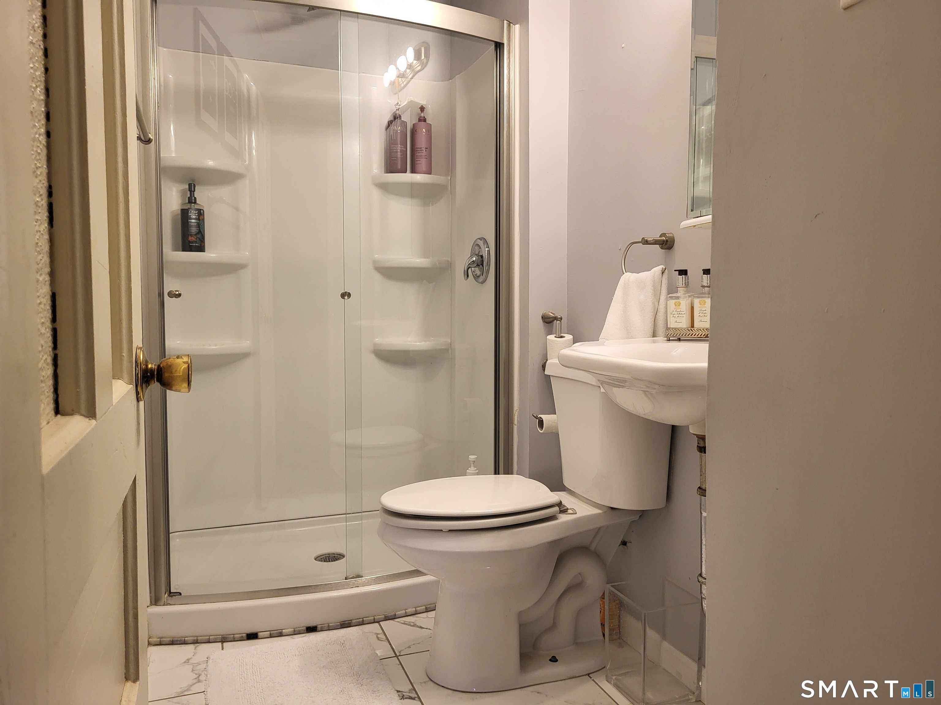 110 Darby Street Bloomfield CT 06002