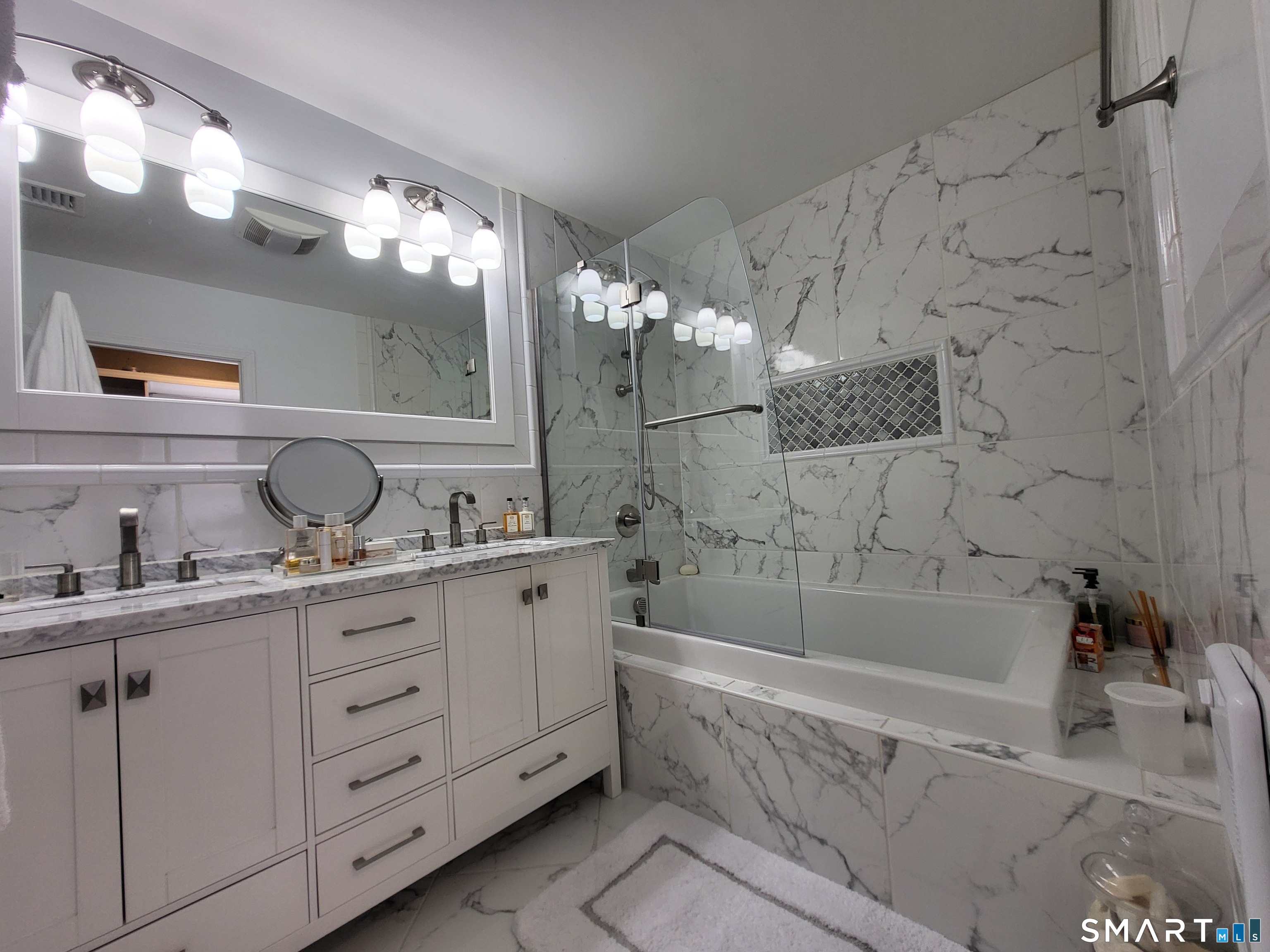 110 Darby Street Bloomfield CT 06002