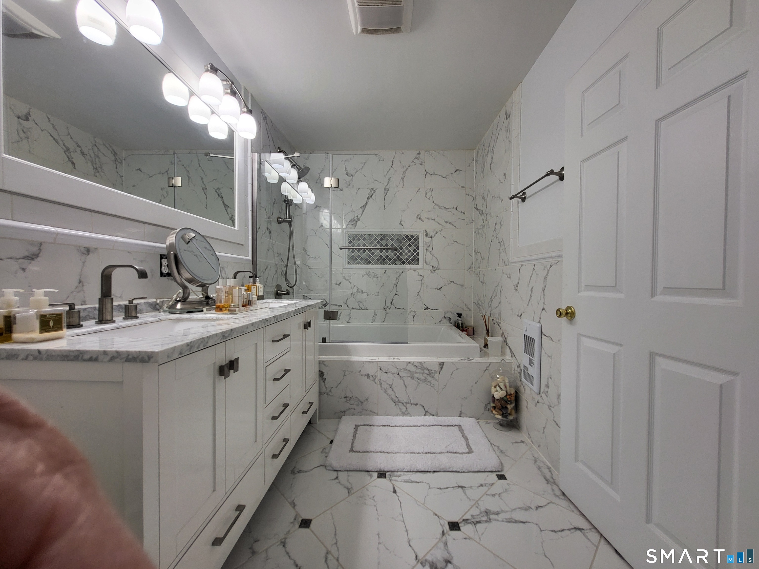 110 Darby Street Bloomfield CT 06002